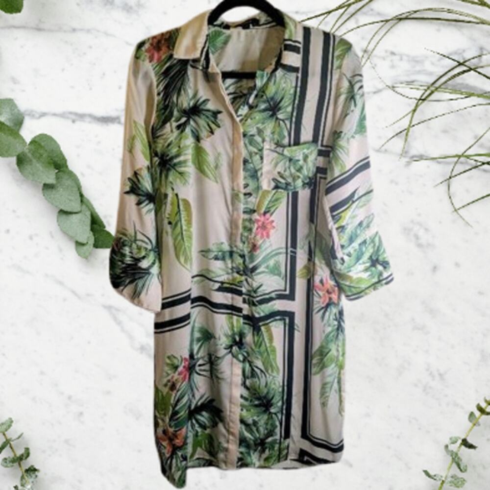 Studio F 8 3/4 sleeve tropical print button down front polyester blend dress.